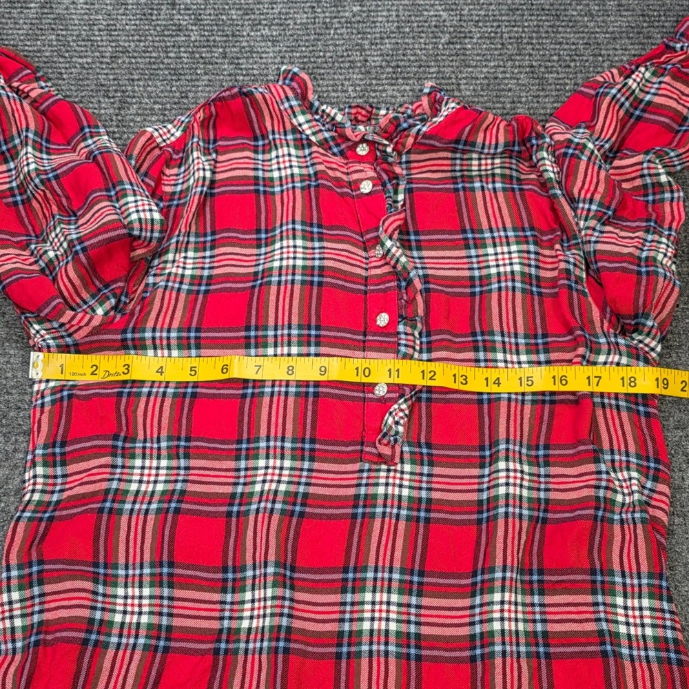 Crown & Ivy Plaid Top Women's Size M Red Blue Ruffle Henley‎ Rhinestone Buttons - Picture 5 of 9